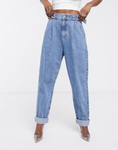 ASOS DESIGN Tapered boyfriend jeans with D-ring waist detail with curved seams in mid blue