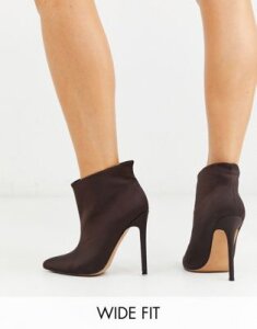 ASOS DESIGN Wide Fit Effortless pull on ankle boots in brown
