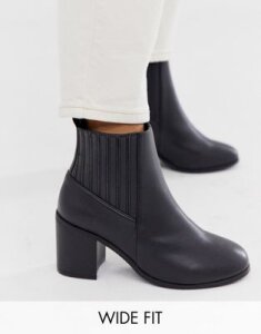 ASOS DESIGN Wide Fit Reform chelsea ankle boots in black
