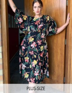 AX Paris Plus kimono sleeve tea dress in tropical-Multi