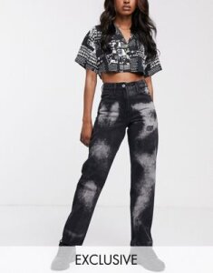 COLLUSION x005 straight leg jeans with distressing and bum rip-Black