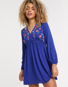 En Crème swing dress with ladder inserts and floral embroidery-Navy