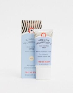 First Aid Beauty Ultra Repair Tinted Moisturizer SPF 30 1.0 fl oz-Cream