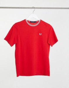 Fred Perry twin tipped pique t-shirt in red-Pink