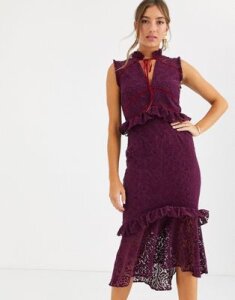 Hope & Ivy allover lace high neck midi dress with ruffle and velvet trim in berry-Red
