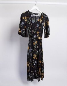 Liquorish midi wrap dress with waterfall sleeves in dark floral-Black