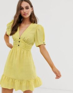 Moon River twist sleeve v-neck dress with ruffle-Yellow