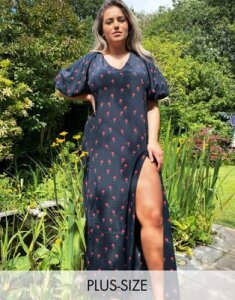 Never Fully Dressed Plus Valentina puff sleeve maxi dress with high thigh split in black floral print-Multi