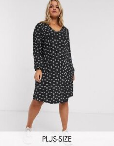 New Look Curve balloon sleeve midi dress in black ditsy floral-Multi