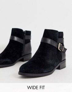 New Look Wide Fit suede buckle detail flat boots in black