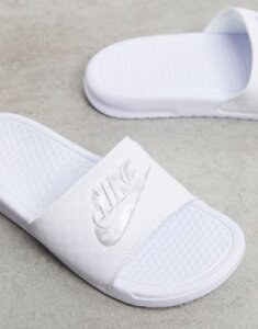 Nike Benassi sliders in white and silver