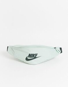 Nike Heritage fanny pack in dusty green