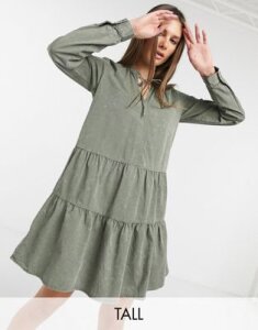 Noisy May Tall tiered smock dress in washed khaki-Green