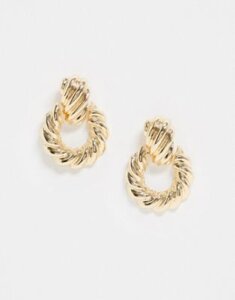 Pieces vintage statement earrings in twisted gold