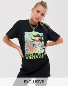 Reclaimed Vintage inspired with koi carp logo print t-shirt-Black