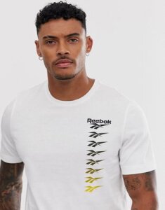 Reebok t-shirt with ombre logo in white