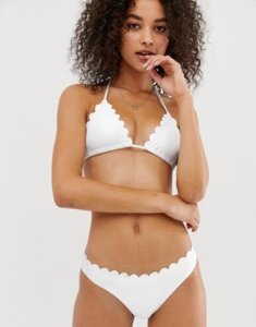 South Beach Exclusive mix and match scallop edge triangle bikini top in white