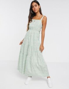 Vero Moda tiered floral maxi dress with tie back detail in green daisy print-Multi