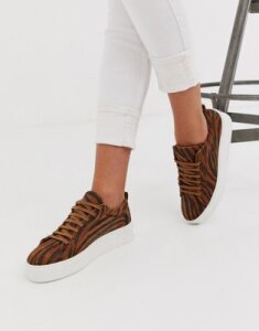 Vero Moda tiger print sneakers-Multi