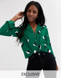 Wednesday's Girl revere collar blouse in abstract heart print-Green