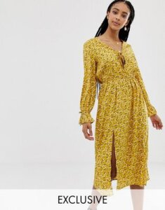 Wednesday's Girl tie front midaxi tea dress in ditsy floral print-Yellow