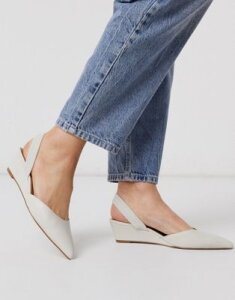 Who What Wear Marsella leather single wedge shoes in cream
