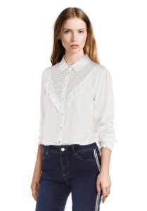 Witte blouse met frivole kant