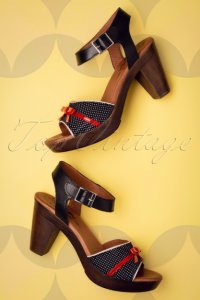 60s Karina Leather Platform Sandals in Black