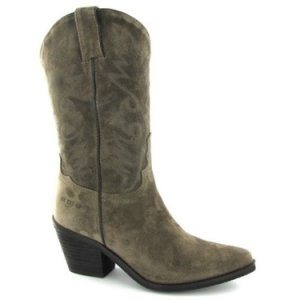 Taupe Western boot